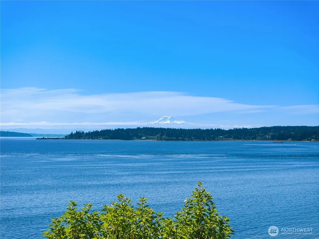 19116 Angeline Avenue NE Suquamish WA 98392