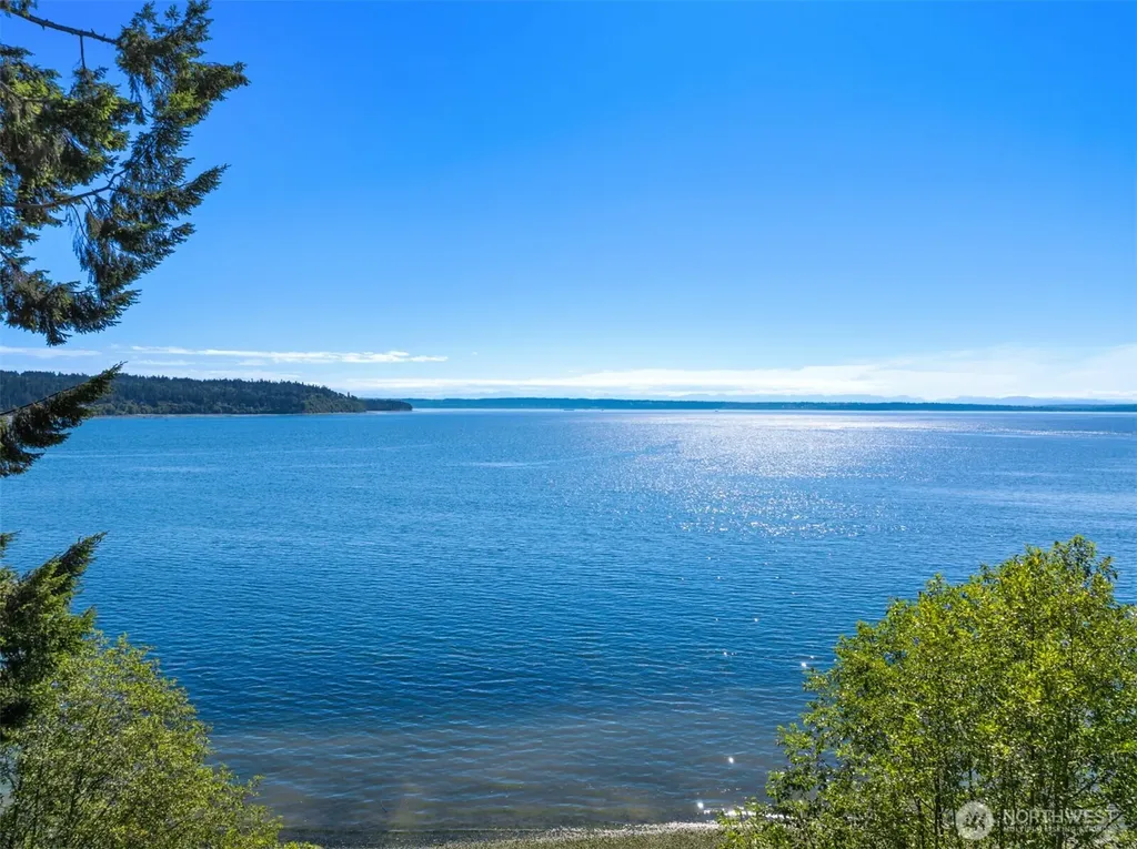 19116 Angeline Avenue NE Suquamish WA 98392