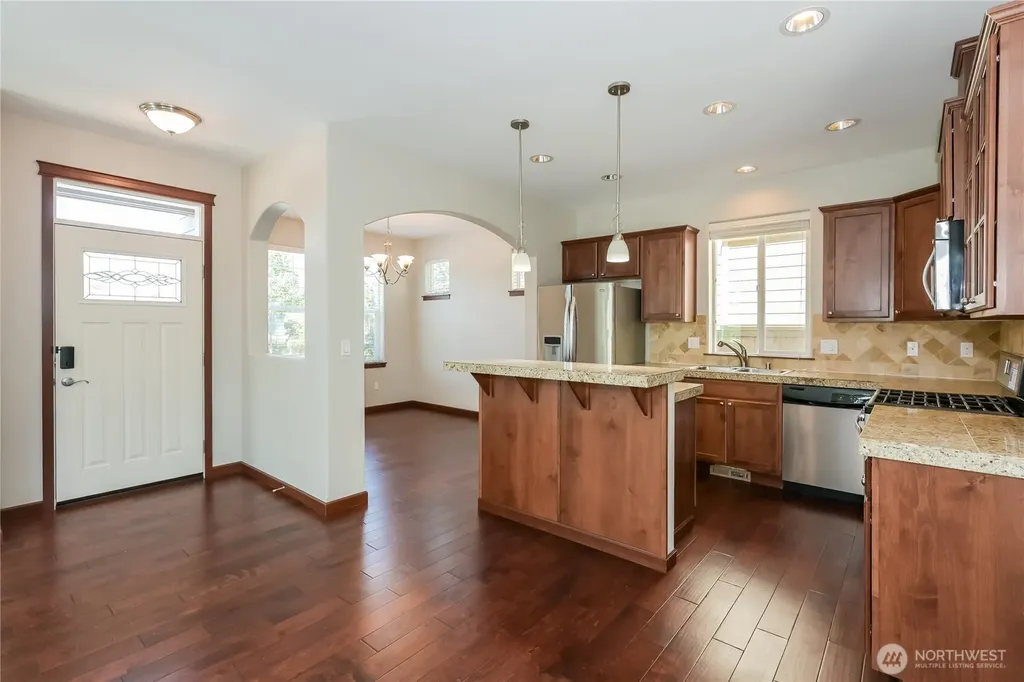 2406 43rd Avenue SE Puyallup WA 98374