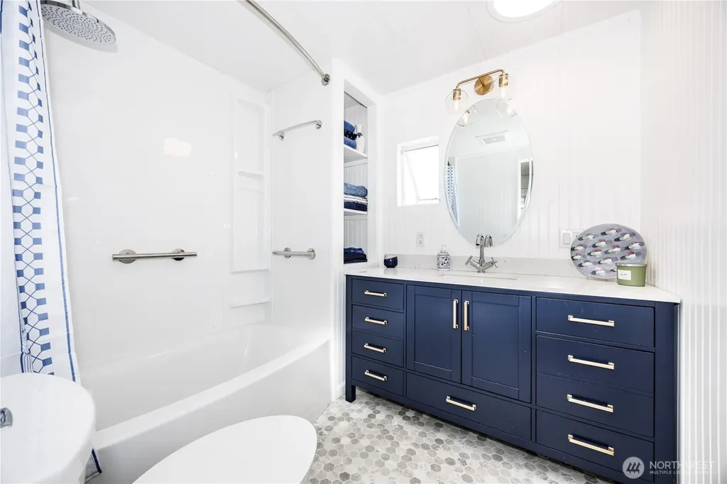 2400 Donovan Avenue Bellingham WA 98225