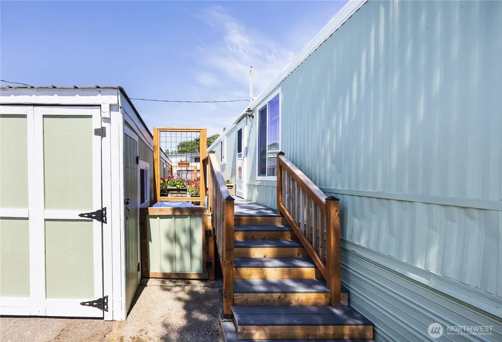 2400 Donovan Avenue Bellingham WA 98225