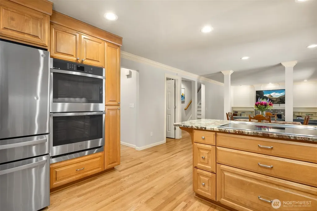 2714 232nd Place SE Sammamish WA 98075