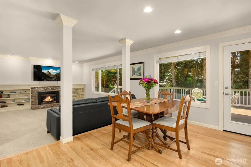 2714 232nd Place SE Sammamish WA 98075
