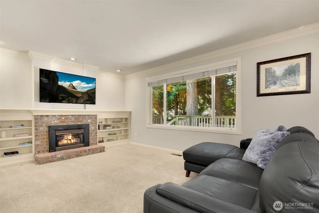 2714 232nd Place SE Sammamish WA 98075