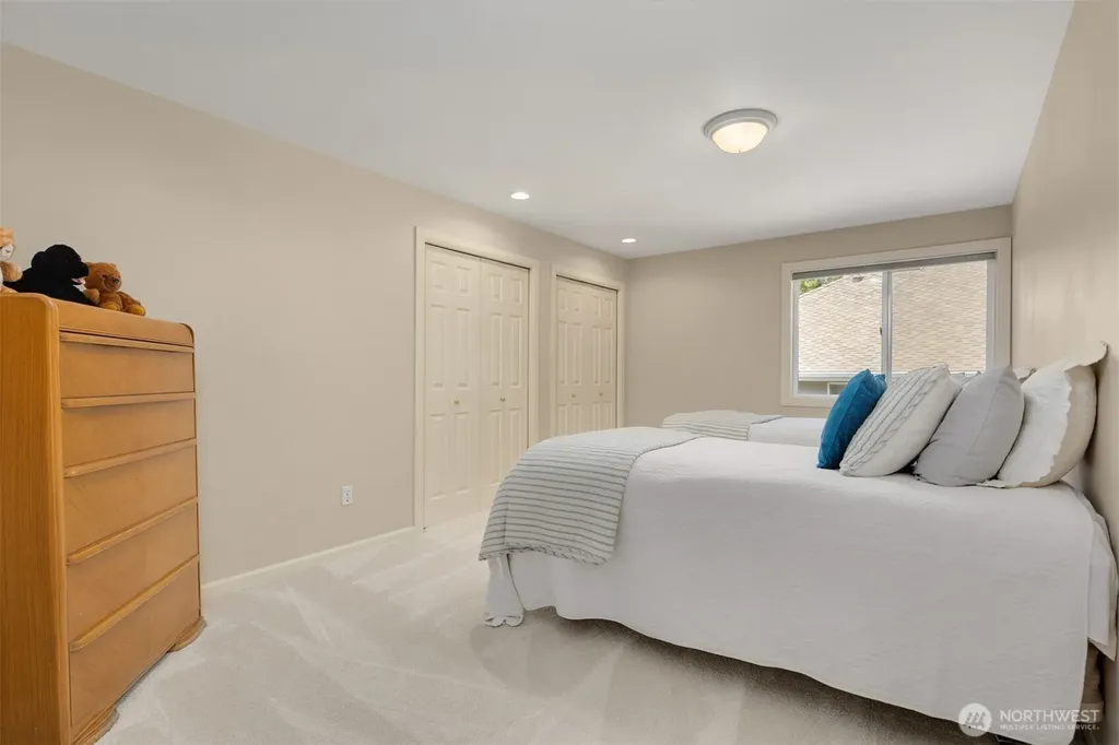 2714 232nd Place SE Sammamish WA 98075
