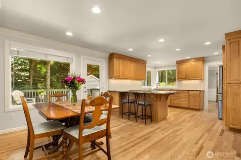 2714 232nd Place SE Sammamish WA 98075