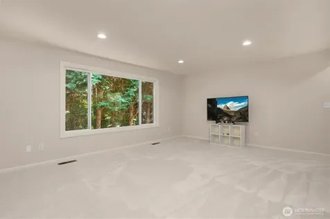 2714 232nd Place SE Sammamish WA 98075