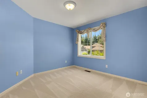 2714 232nd Place SE Sammamish WA 98075