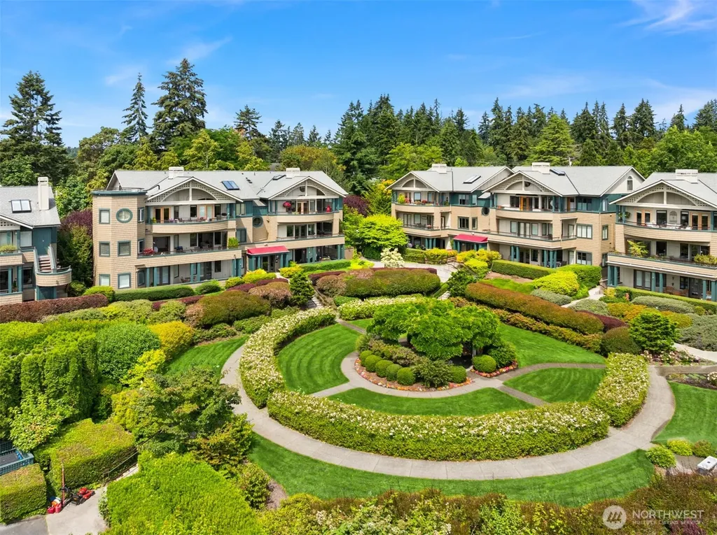 470 Wood Avenue SW Bainbridge Island WA 98110