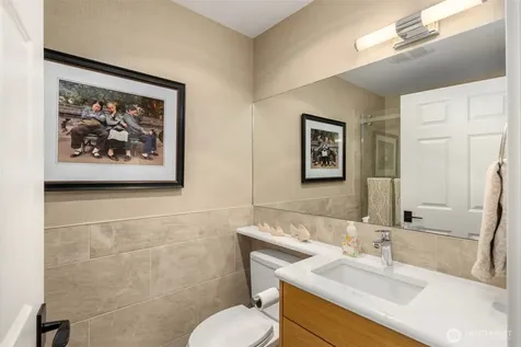 470 Wood Avenue SW Bainbridge Island WA 98110