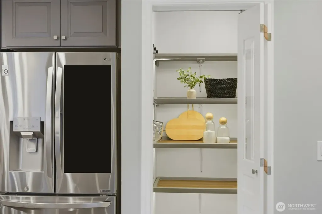 1606 38th Street NW Gig Harbor WA 98335