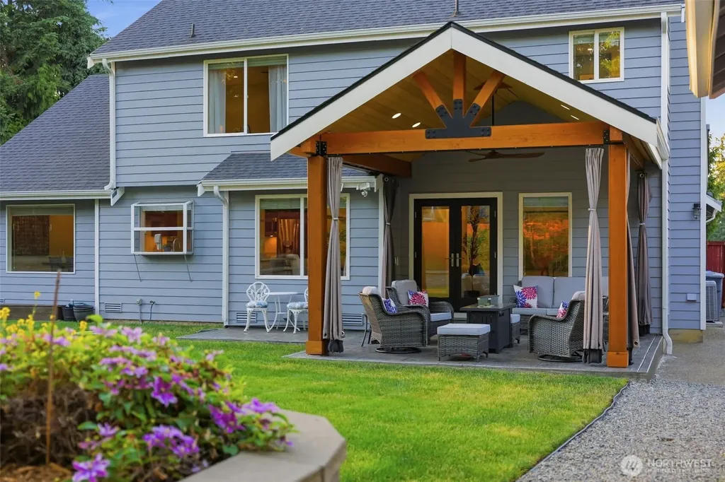1606 38th Street NW Gig Harbor WA 98335