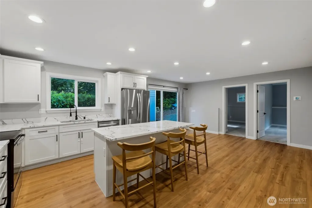 1910 Corbet Drive NW Bremerton WA 98312