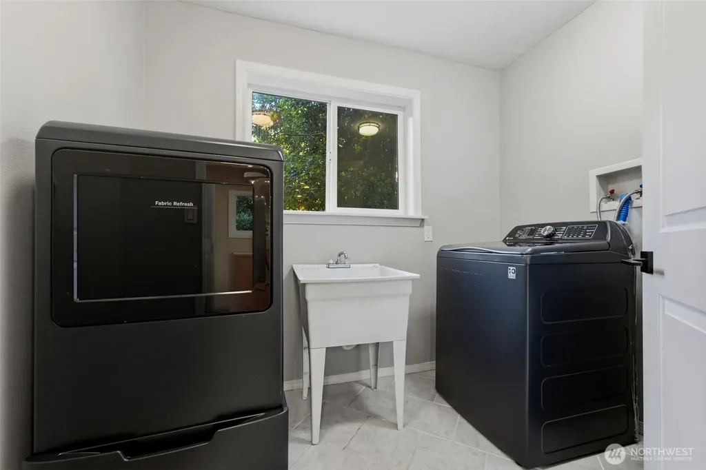 1910 Corbet Drive NW Bremerton WA 98312