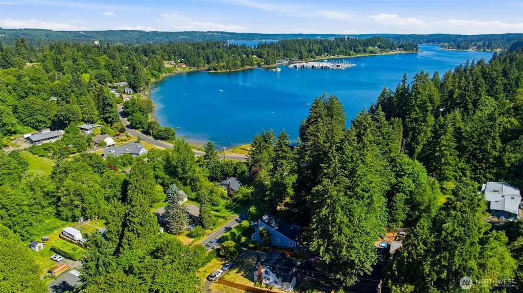 1910 Corbet Drive NW Bremerton WA 98312