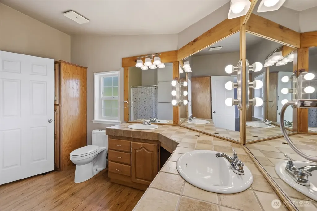 11425 Patsy Drive SE Olympia WA 98501