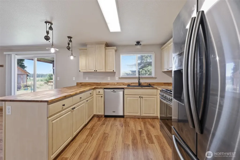 11425 Patsy Drive SE Olympia WA 98501