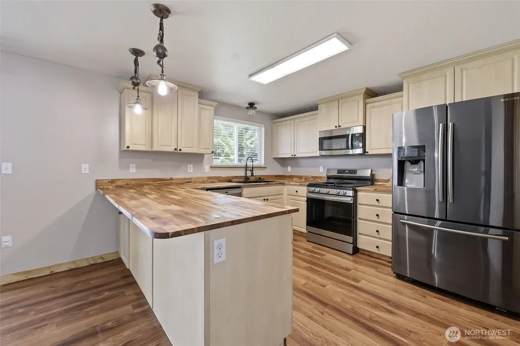 11425 Patsy Drive SE Olympia WA 98501