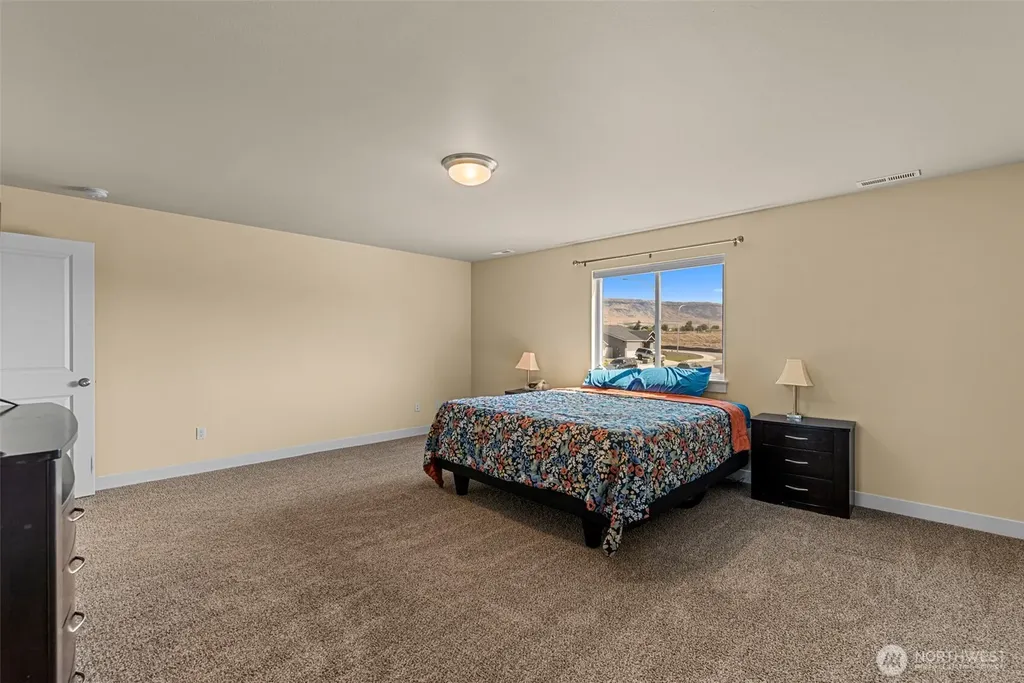 130 S Mystical Avenue East Wenatchee WA 98802