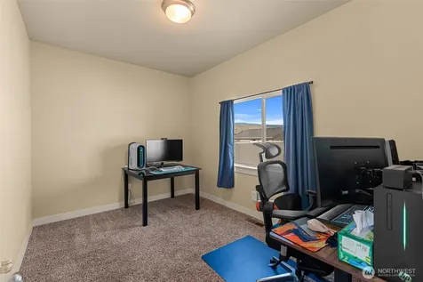 130 S Mystical Avenue East Wenatchee WA 98802