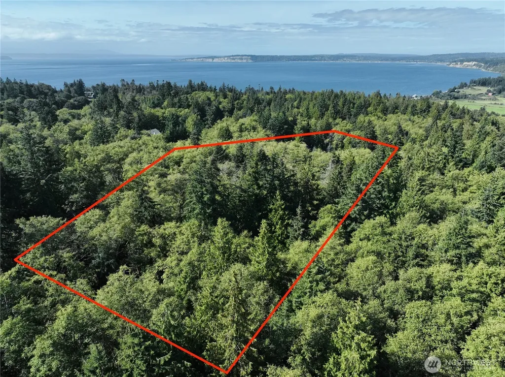 0 Leroy Circle Clinton WA 98236