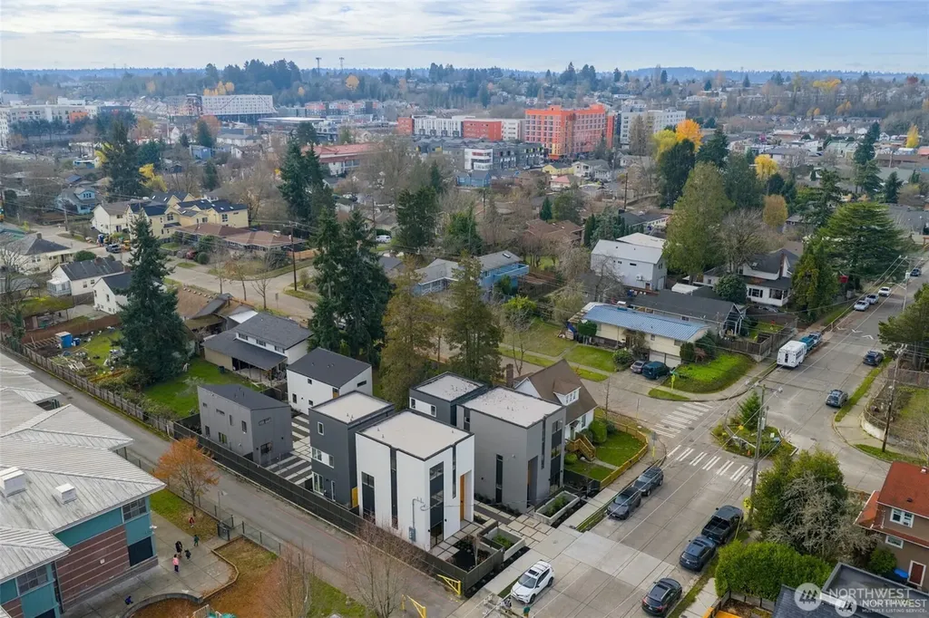 4411 S Holly Street Seattle WA 98118