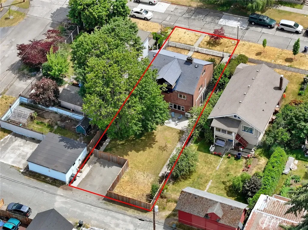 305 S 35th Street Tacoma WA 98418