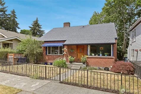 305 S 35th Street Tacoma WA 98418