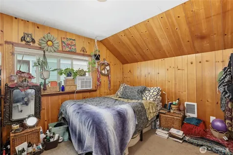 305 S 35th Street Tacoma WA 98418
