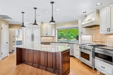 13514 116th Street Ct E Puyallup WA 98374