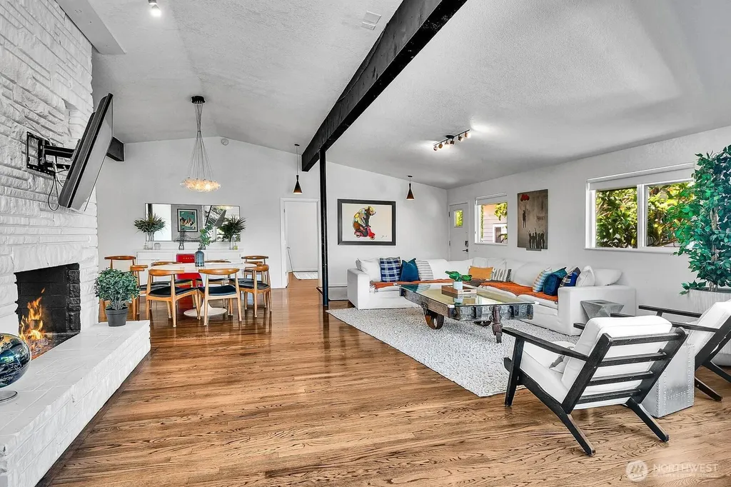 1115 8th Avenue W Seattle WA 98119