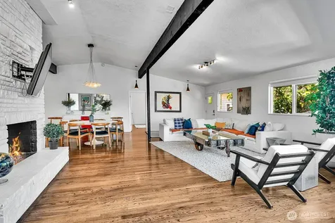 1115 8th Avenue W Seattle WA 98119
