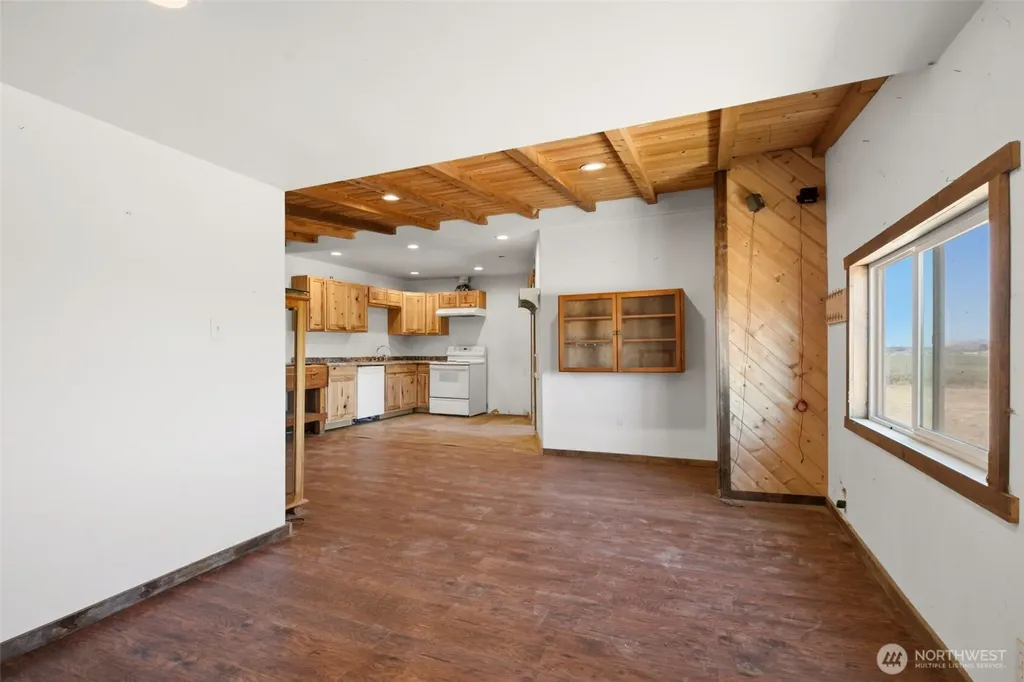 651 E Stover Road Grandview WA 98930