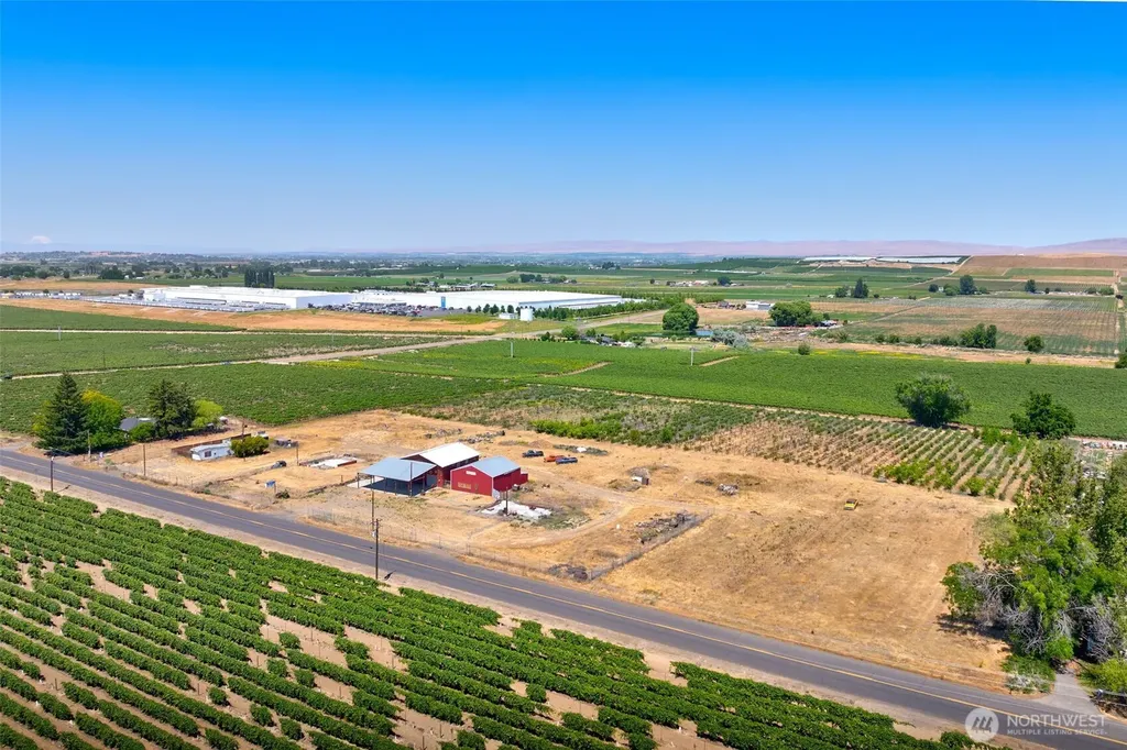 651 E Stover Road Grandview WA 98930