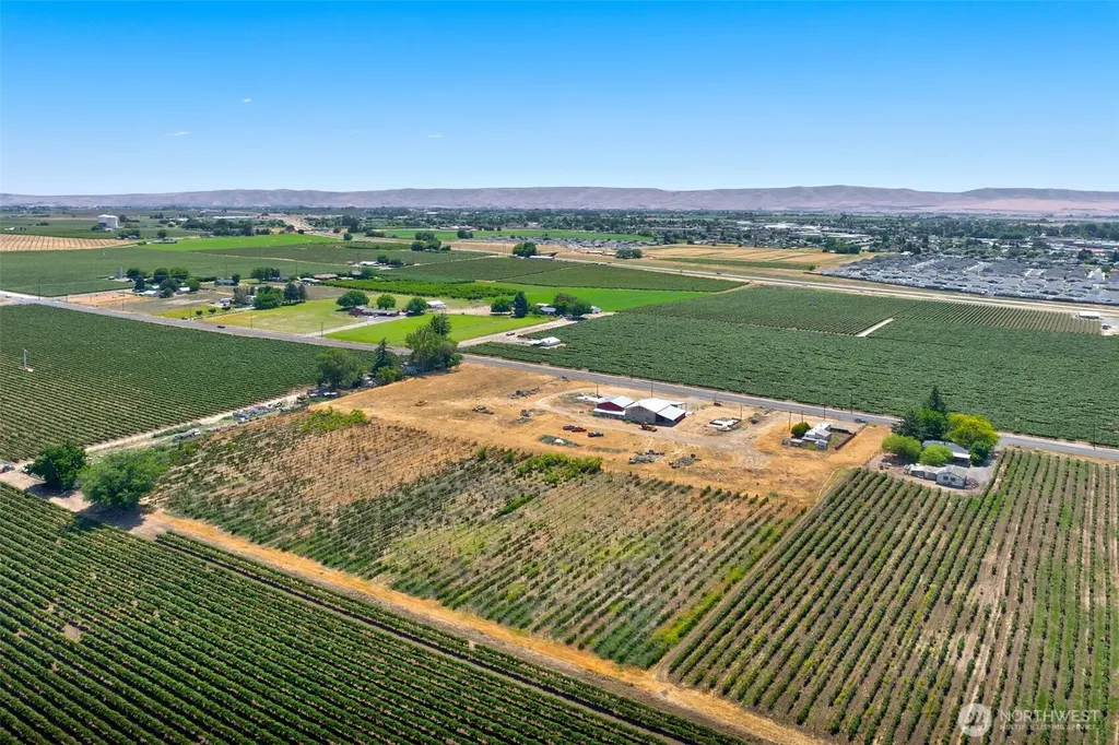 651 E Stover Road Grandview WA 98930