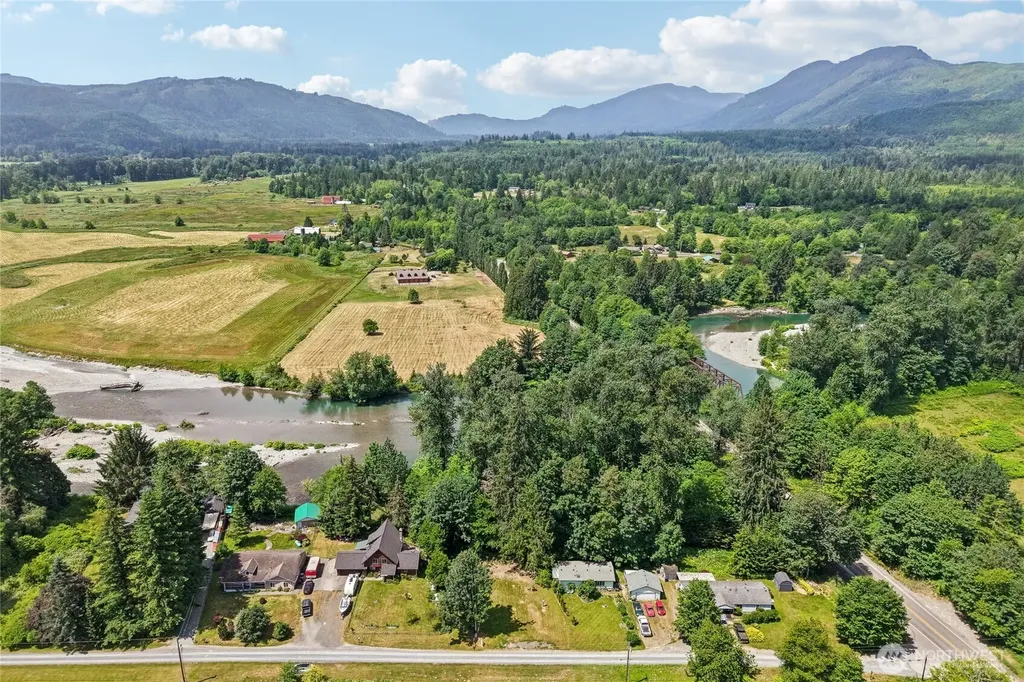 30526 237th Drive NE Arlington WA 98223