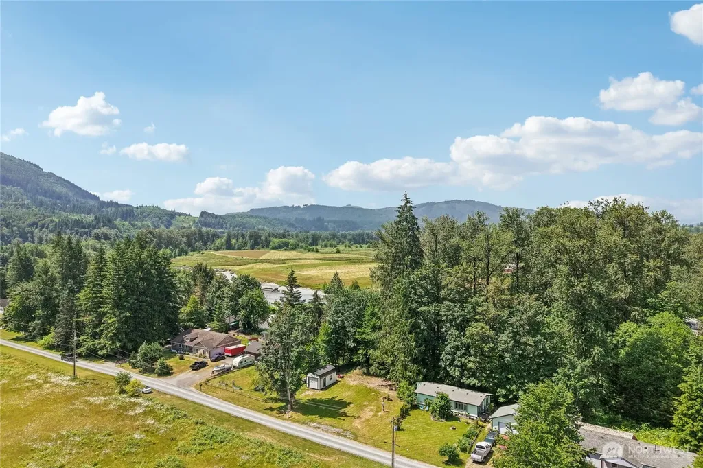 30526 237th Drive NE Arlington WA 98223