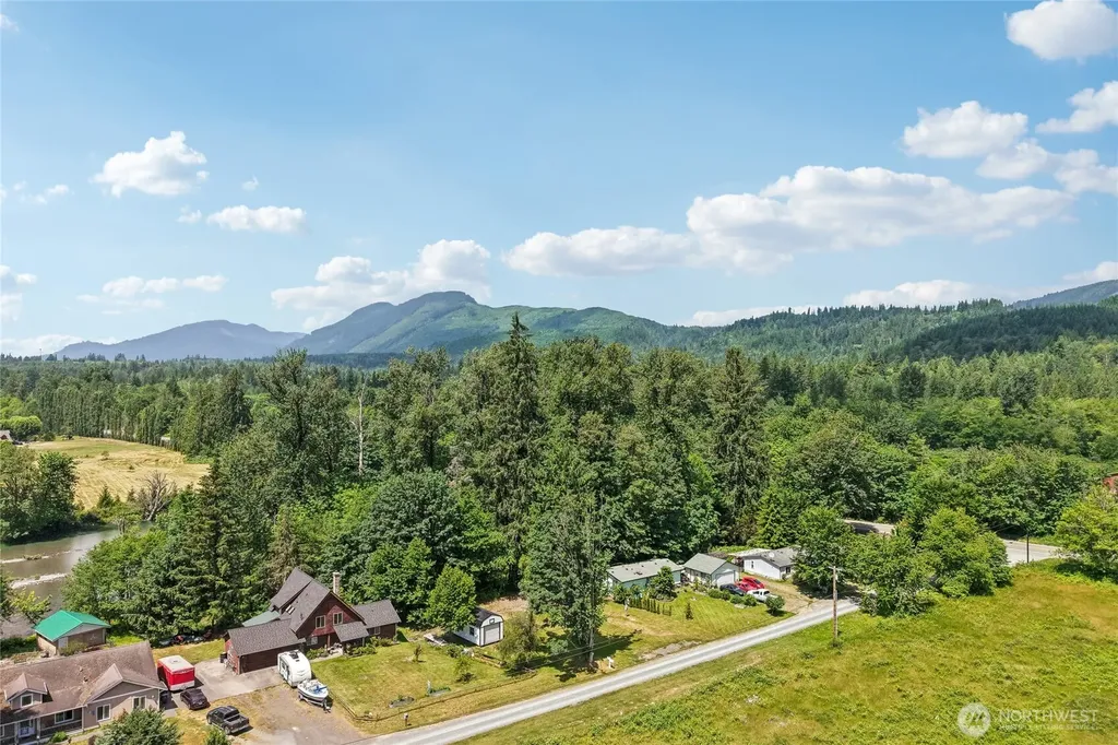 30526 237th Drive NE Arlington WA 98223