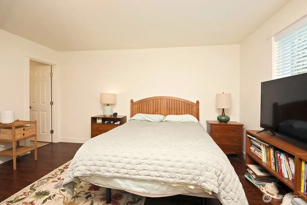6545 Cultus Bay Road Clinton WA 98236