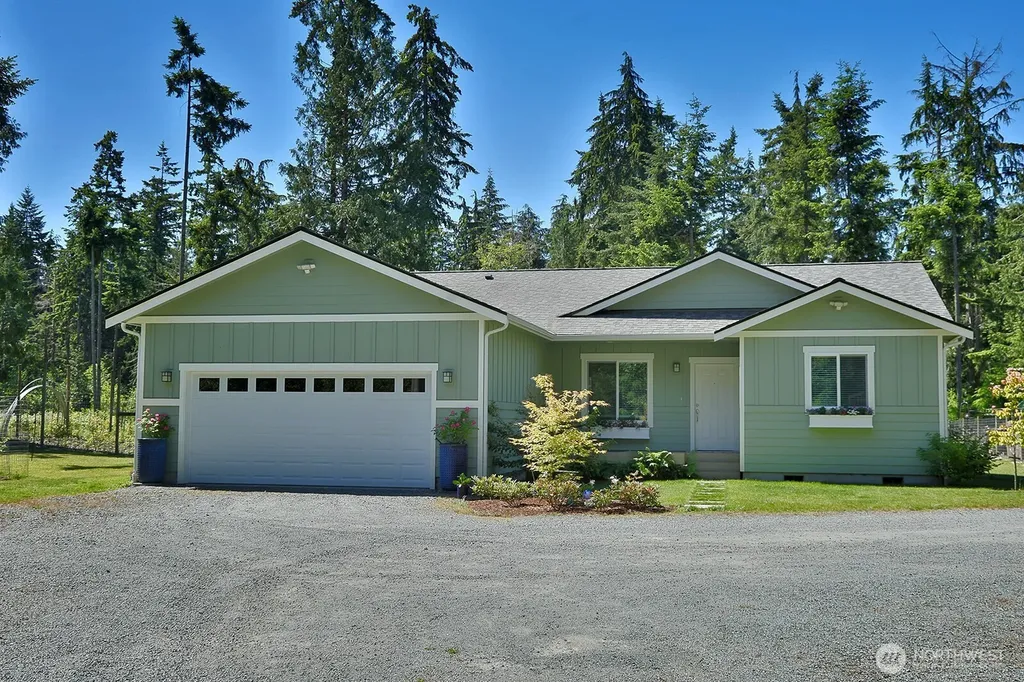 6545 Cultus Bay Road Clinton WA 98236