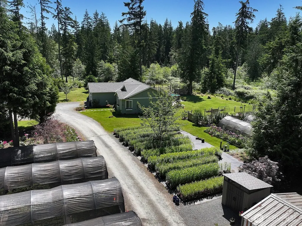 6545 Cultus Bay Road Clinton WA 98236