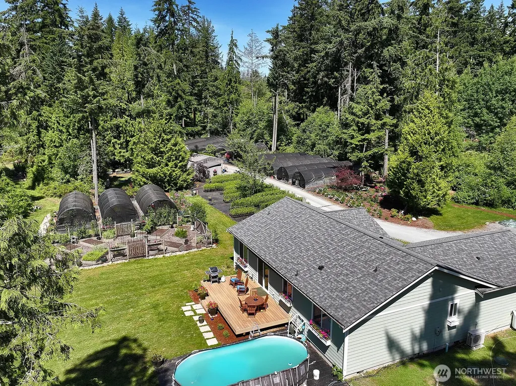 6545 Cultus Bay Road Clinton WA 98236