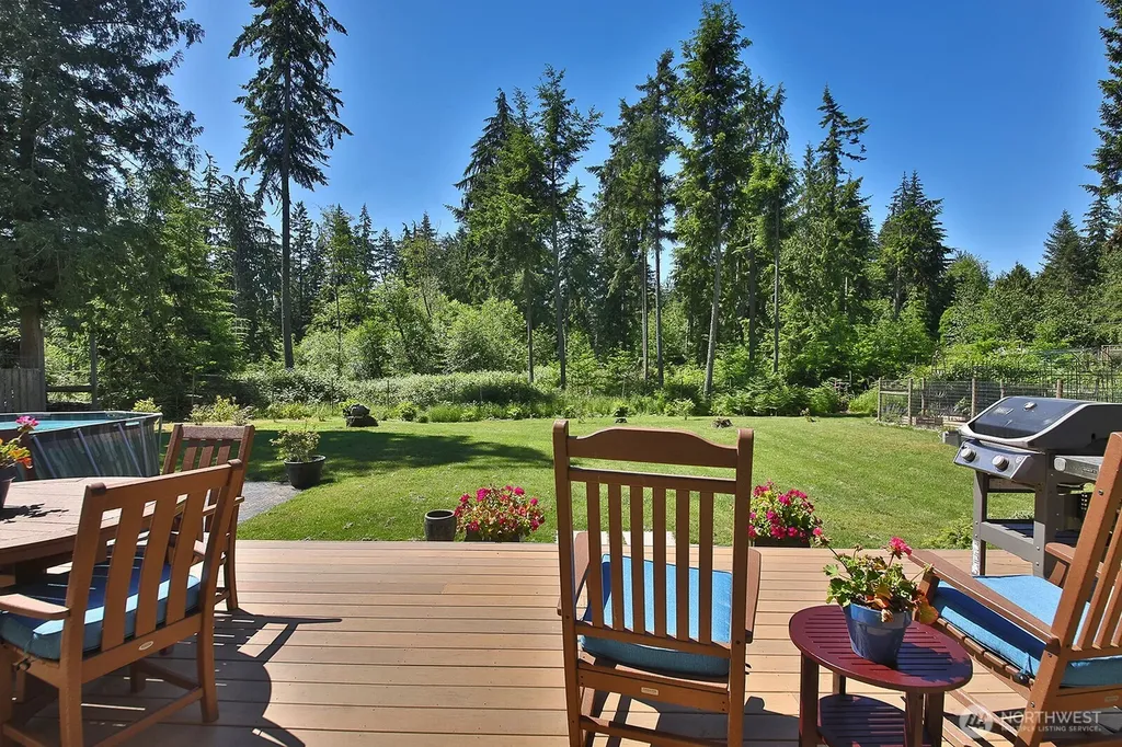 6545 Cultus Bay Road Clinton WA 98236