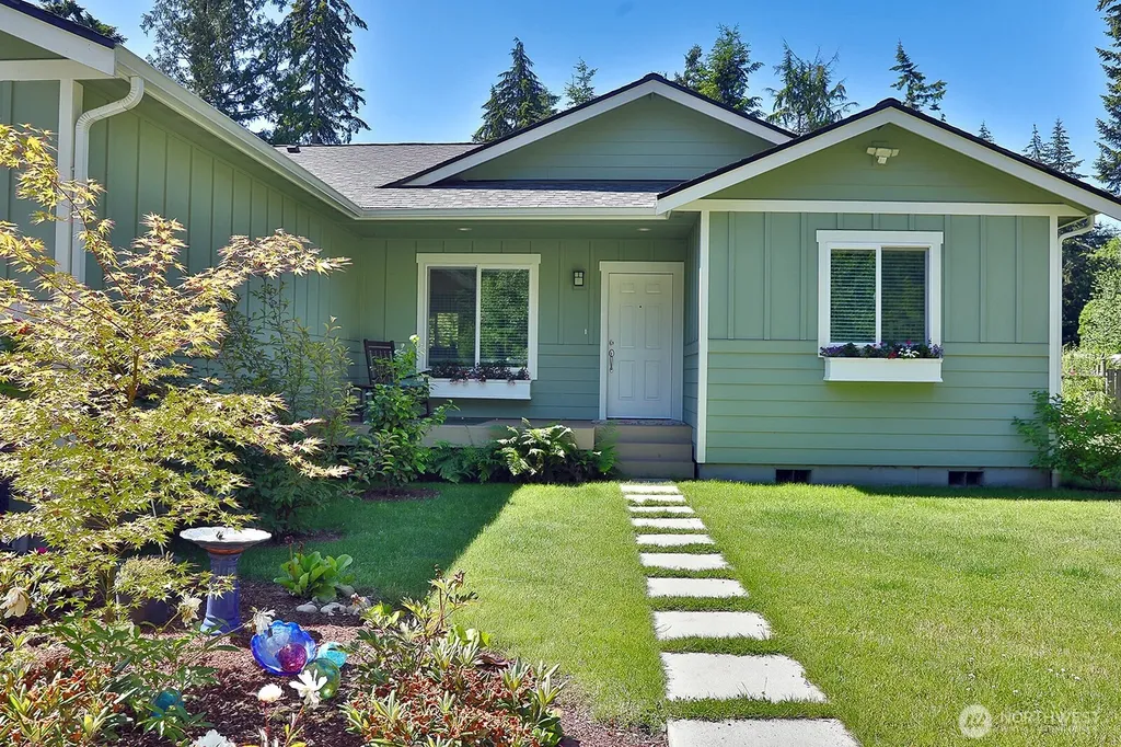 6545 Cultus Bay Road Clinton WA 98236
