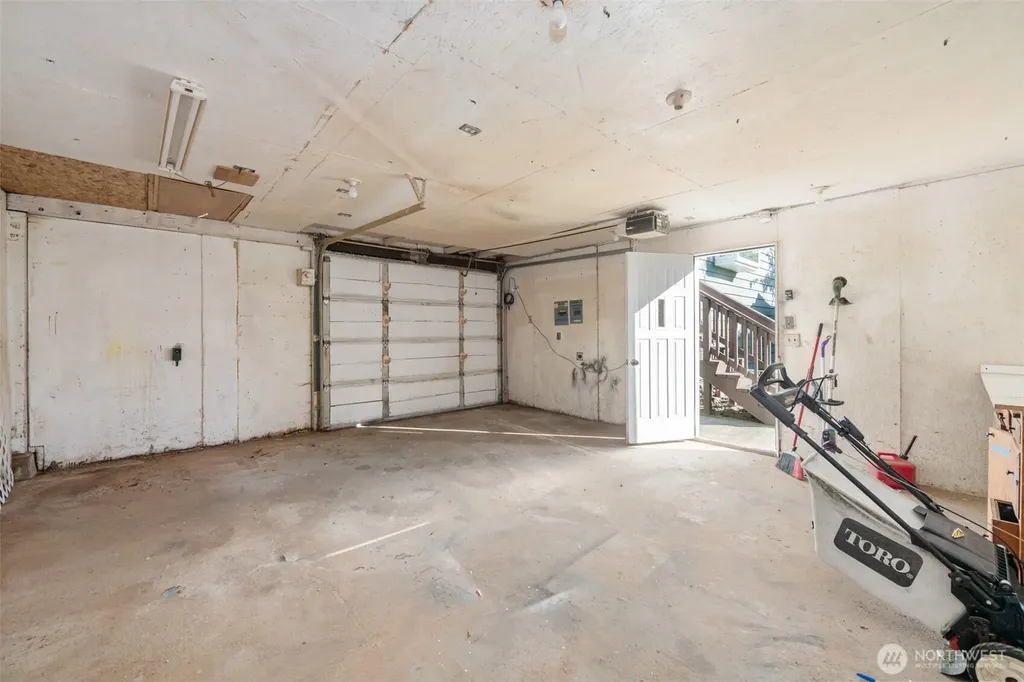 616 7th Street Hoquiam WA 98550