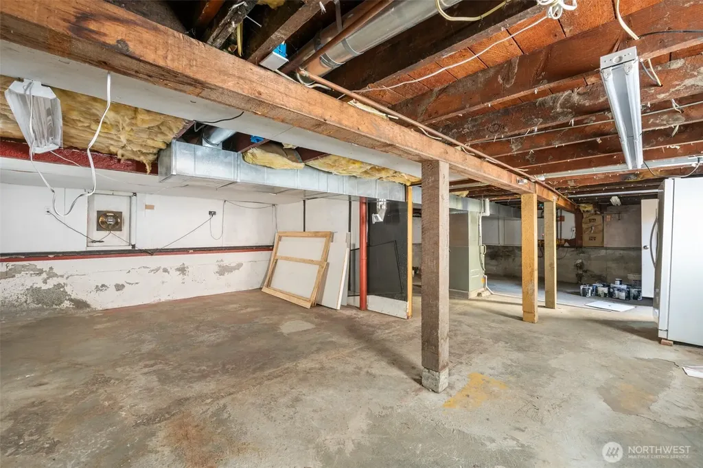616 7th Street Hoquiam WA 98550