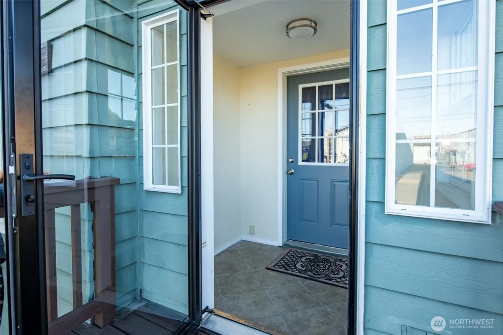 616 7th Street Hoquiam WA 98550