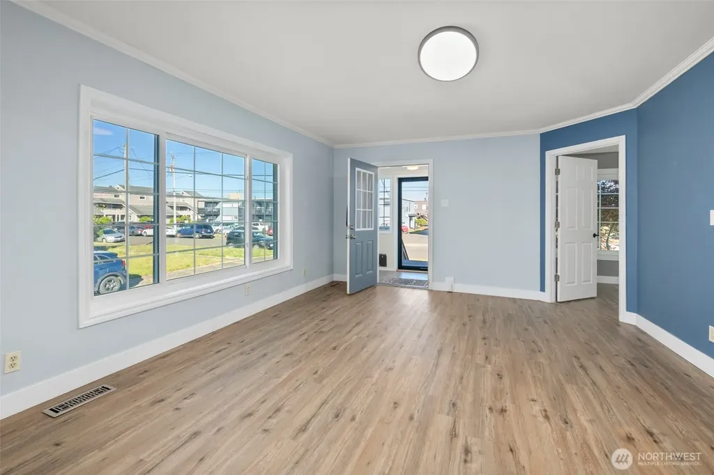 616 7th Street Hoquiam WA 98550