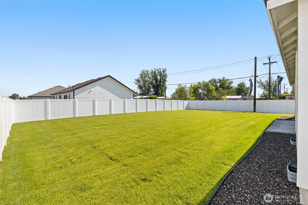 4208 W Sandy Court Moses Lake WA 98837