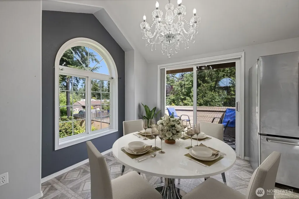 8 Lakewood Oaks Drive SW Lakewood WA 98499